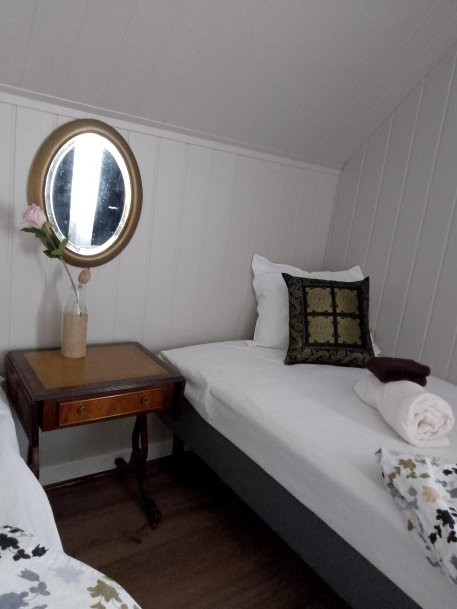 Gate 1 Bnb, 177 House Nr, Maloy Bed & Breakfast Room photo